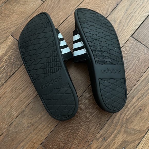 Adidas slides - Picture 2 of 3
